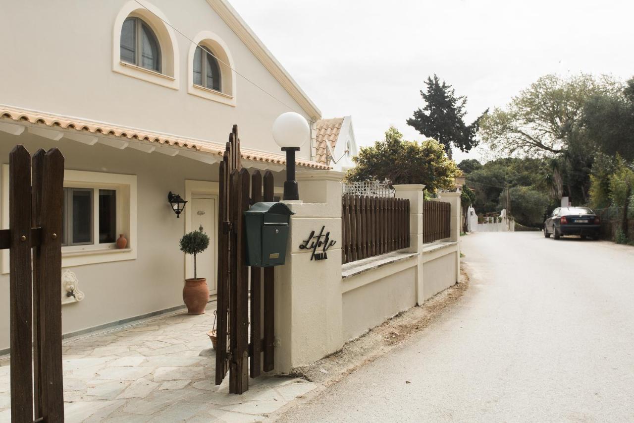 Beach Front Villa Litore Mesongí Extérieur photo